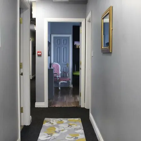 Apartment Town Centre Suites *